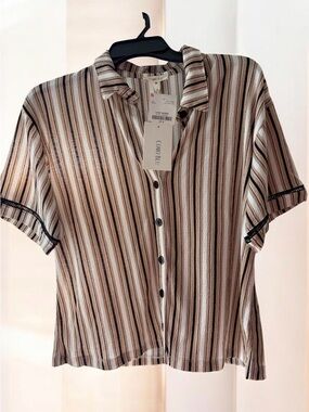 Fred David Beige and Black Striped Short-Sleeve Button-Up Blouse